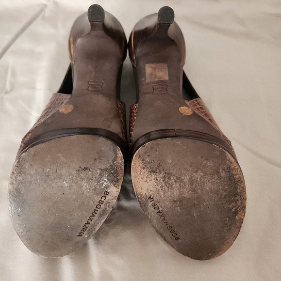 BCBG MAX AZRIA heel - Picture 8 of 8